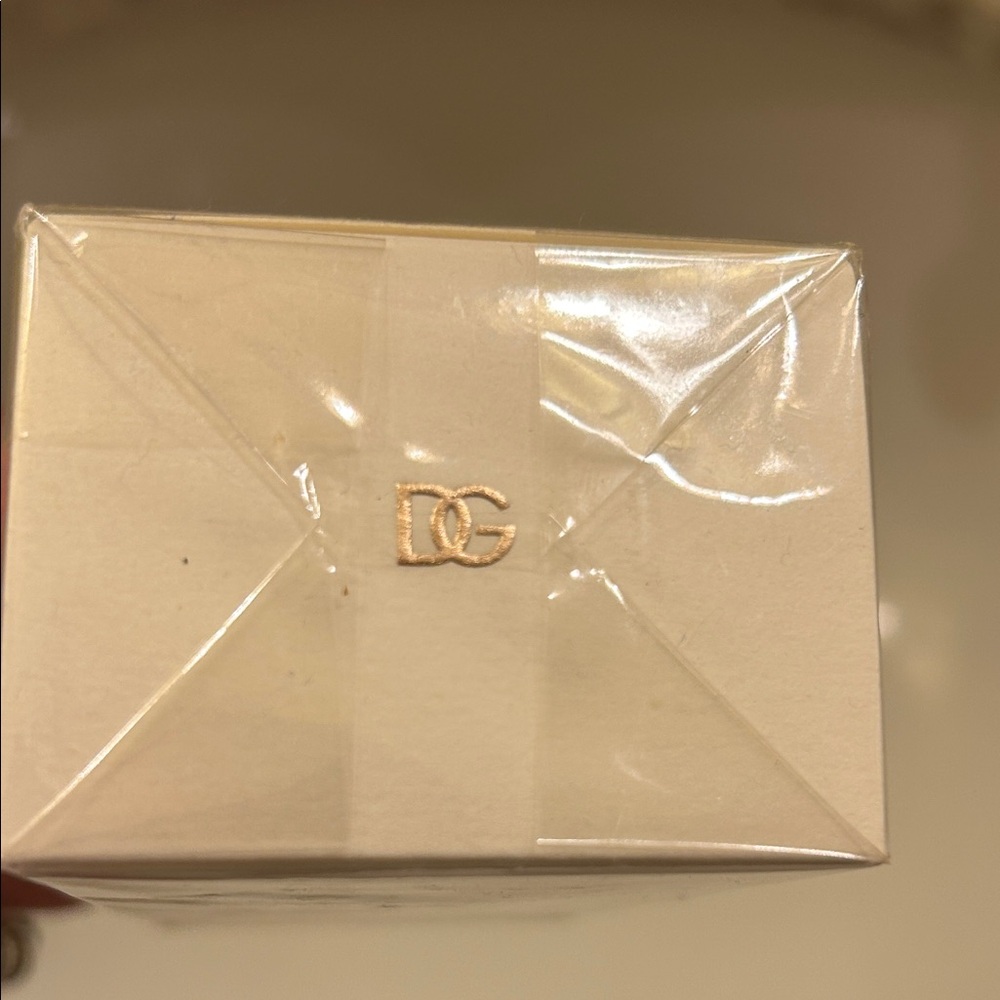 Dolce & Gabbana Devotion Eau de Parfum Made in Italy; New With Tags; 1.7 oz/50ml - Picture 6 of 7